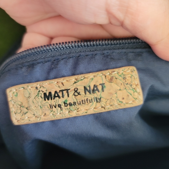 Matt & Nat Shoulder Bag in Olive Green - Picture 12 of 16